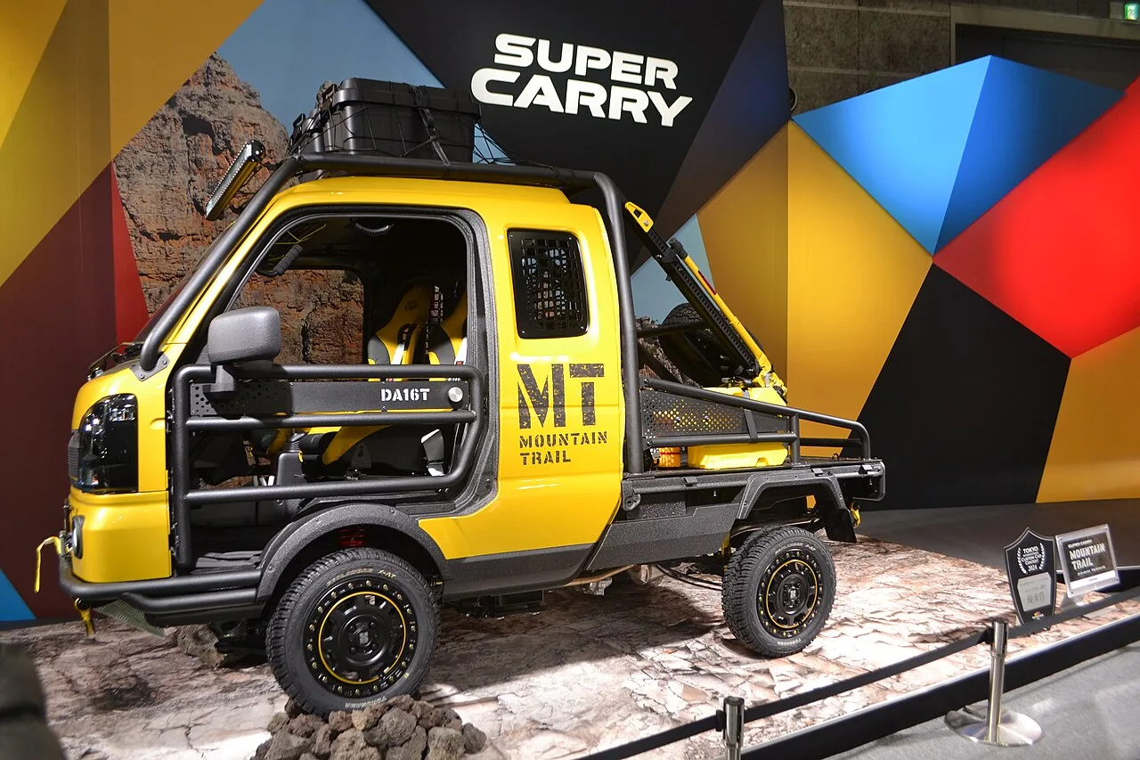 Suzuki Carry DA16T, side