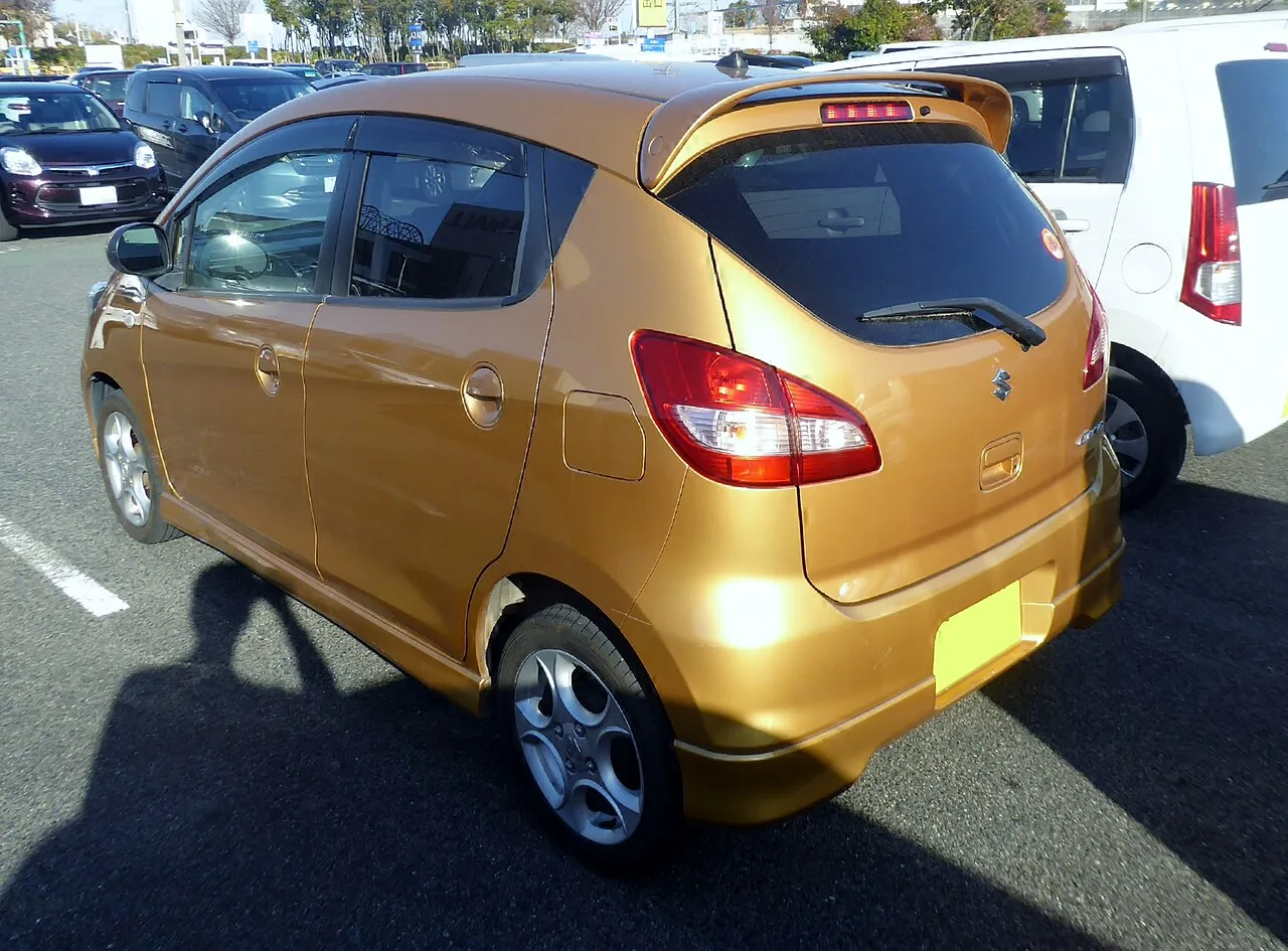 Suzuki Cervo HG21S, rear