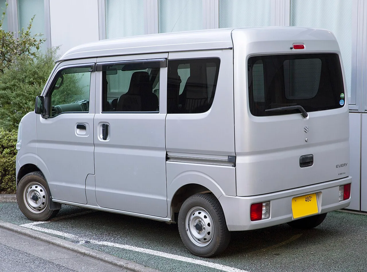 Suzuki Every sixth generation DA17 / DA18, rear