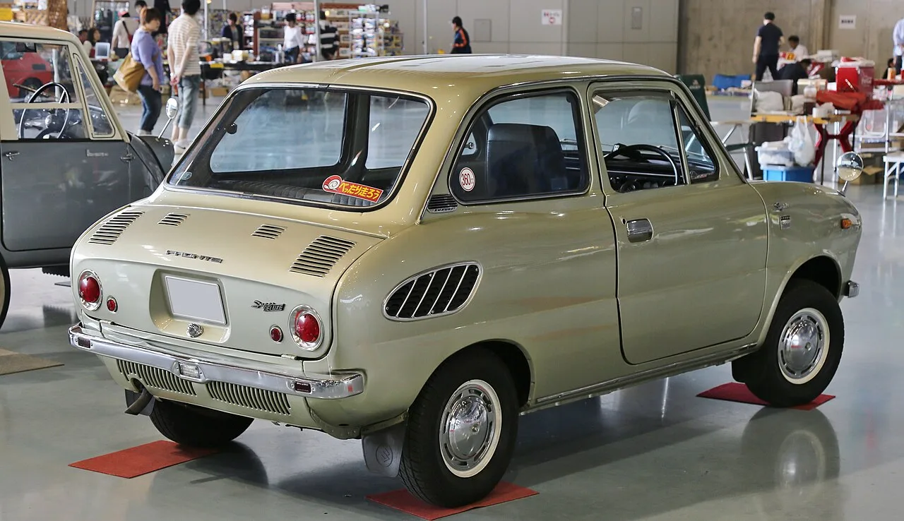 Suzuki Fronte 360 LC10, rear