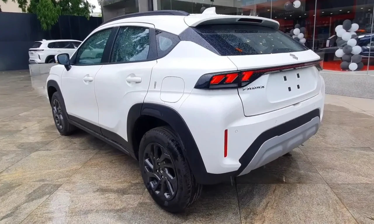 Suzuki Fronx, rear
