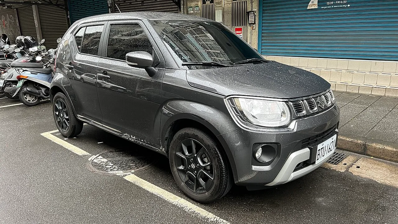 Suzuki Ignis MH / Chevrolet Cruze, side