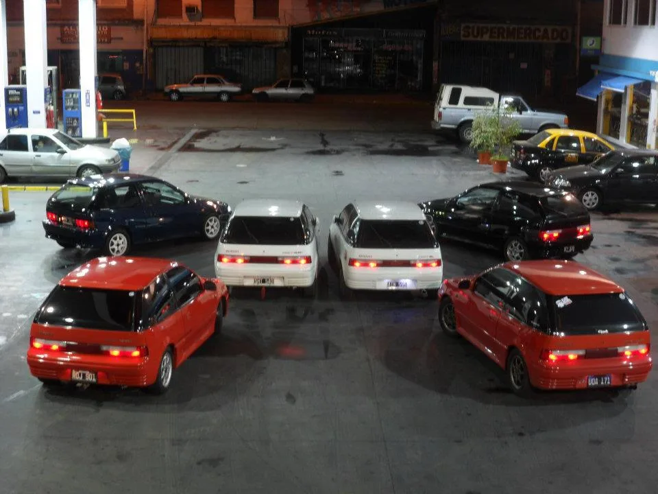 Suzuki Swift, side