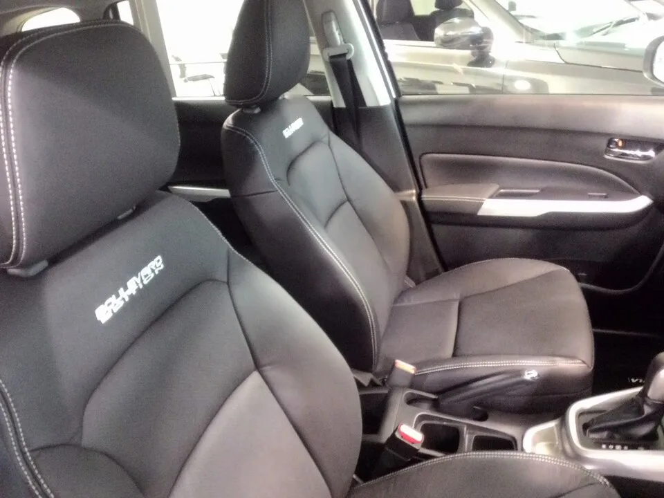 Suzuki Vitara LY, interior