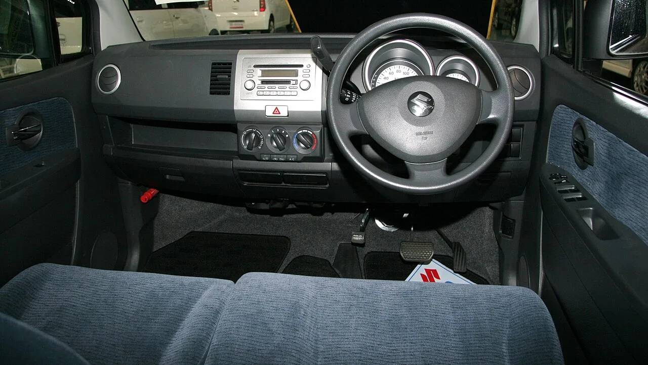 Suzuki Wagon R first generation CT21S / CV21S, interior