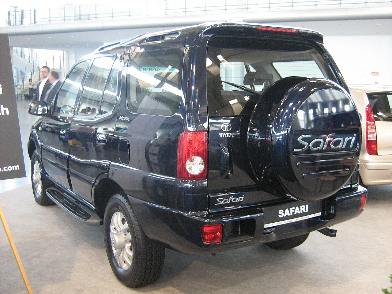 Tata Safari first generation, rear