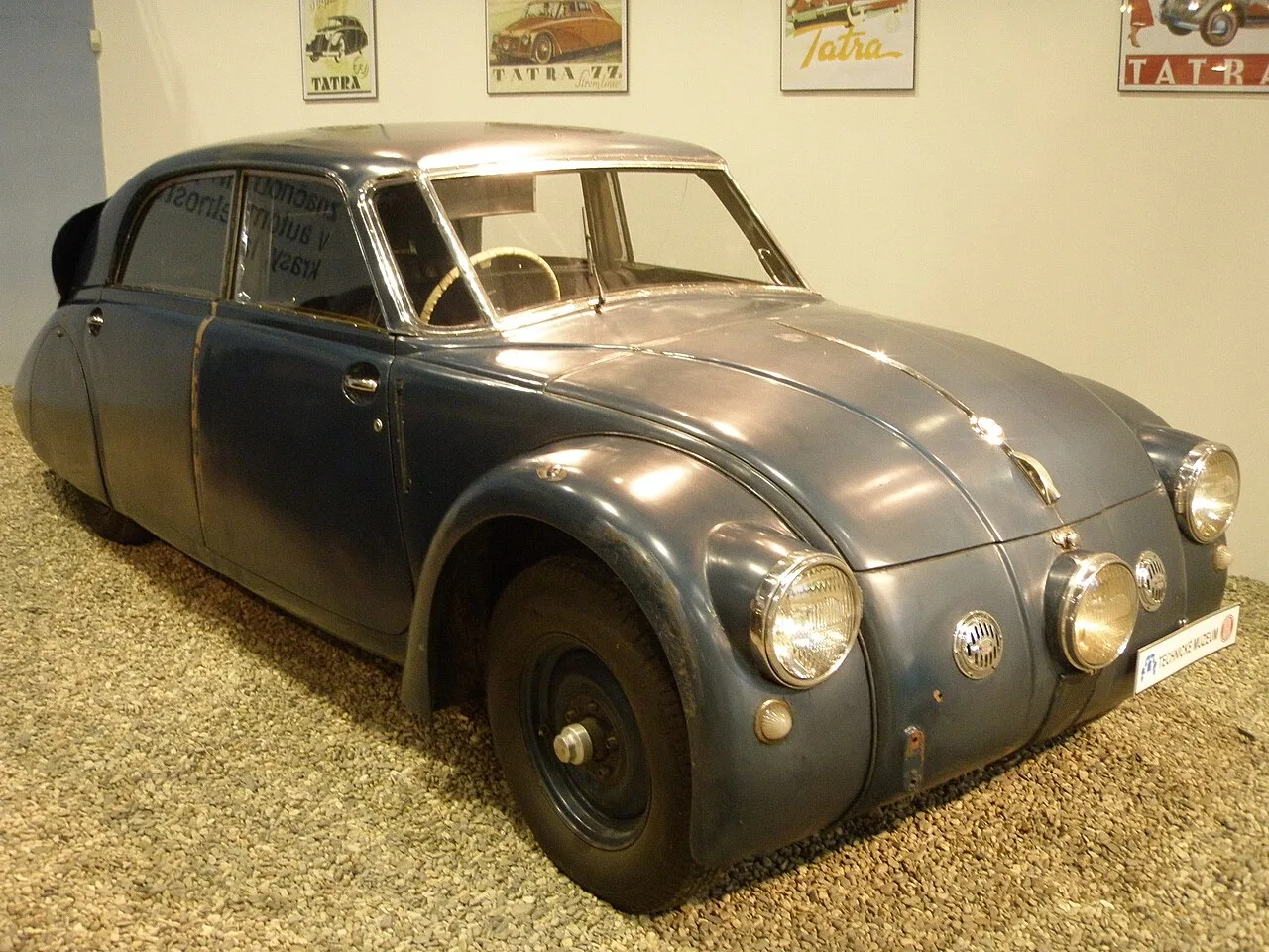 Tatra 77a, rear