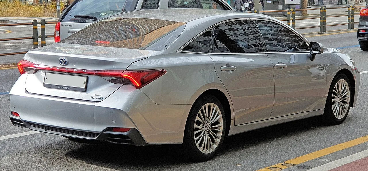 Toyota Avalon, rear