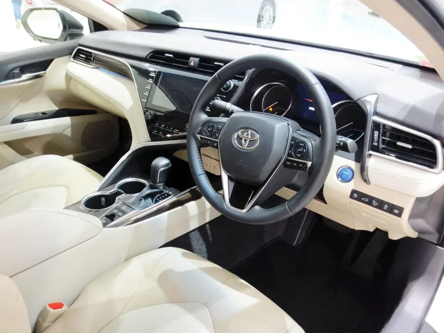 Toyota Camry, interior
