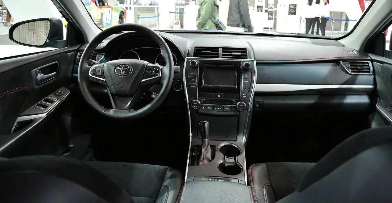 Toyota Camry, interior