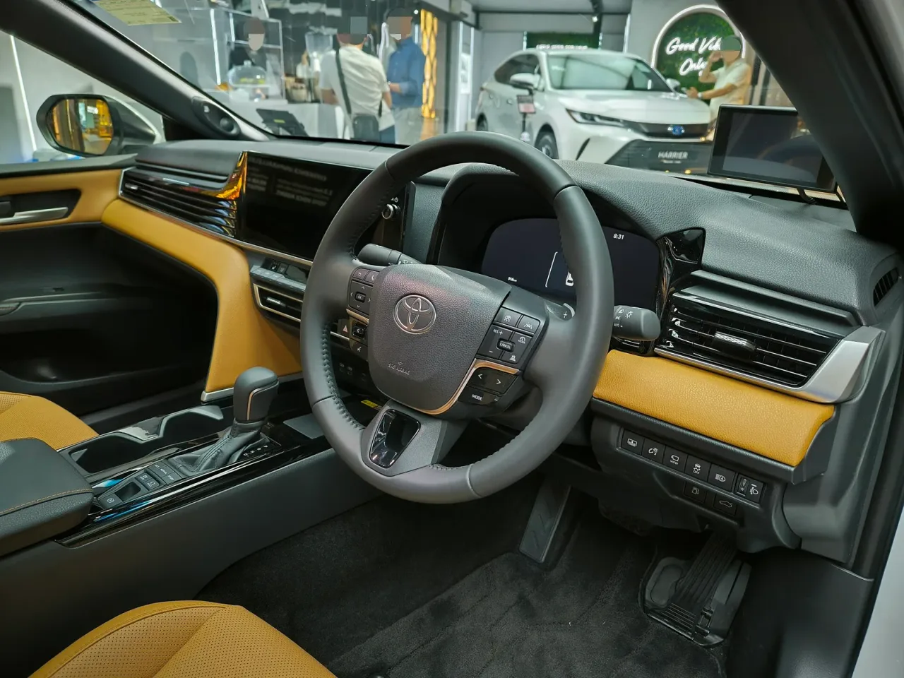 Toyota Camry, interior