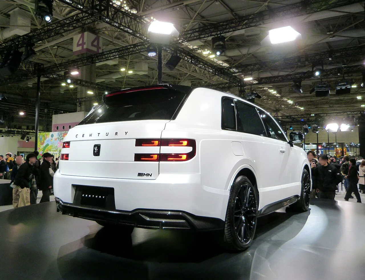 Toyota Century SUV G70, rear