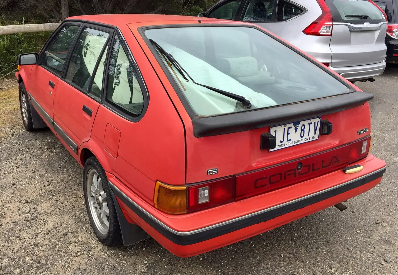 Toyota Corolla, rear