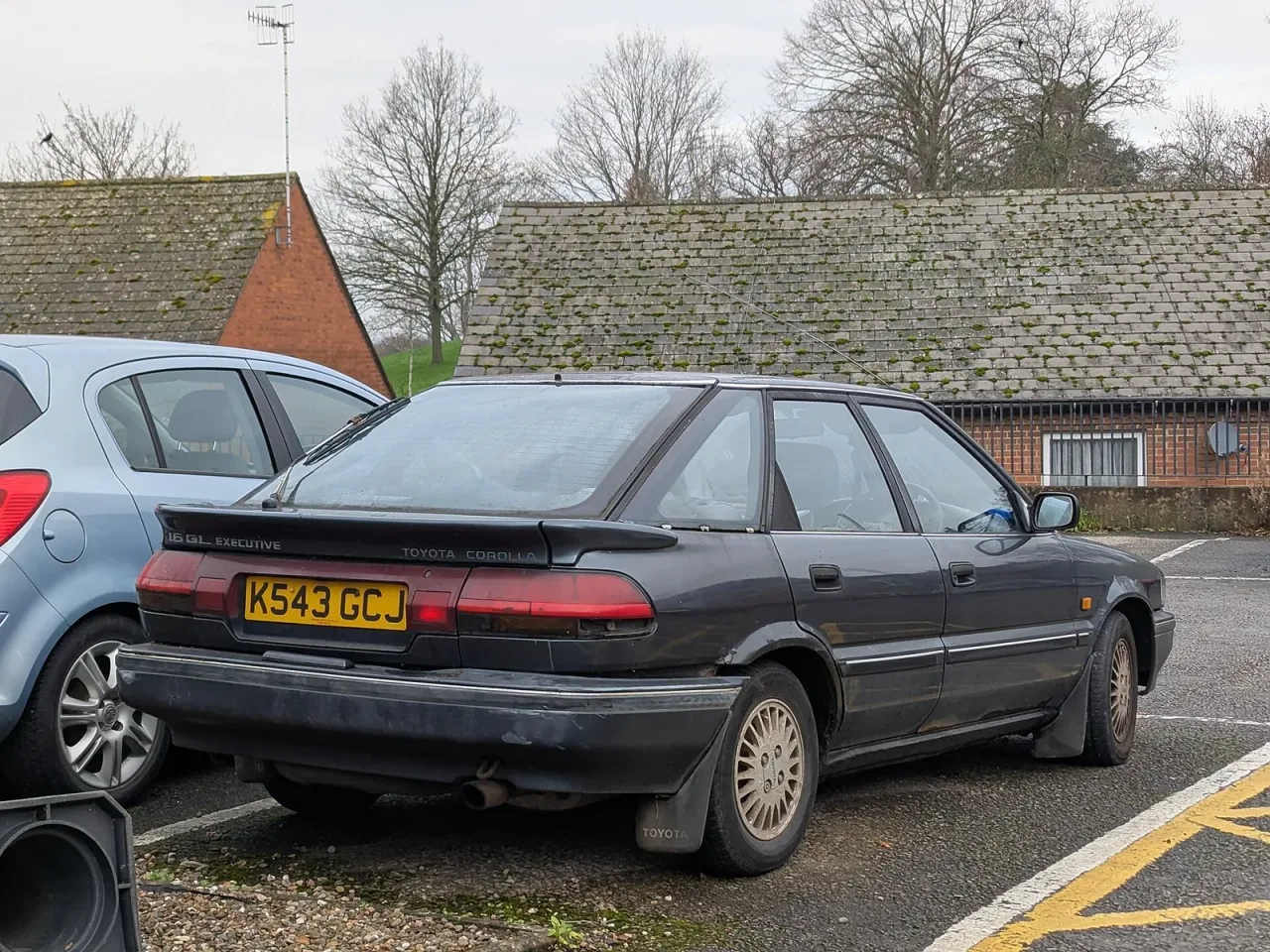 Toyota Corolla, rear