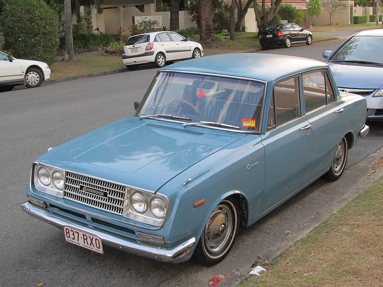 Toyota Corona T40 / T50, side