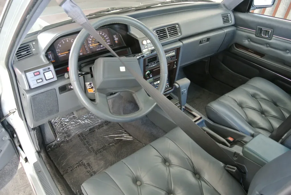 Toyota Cressida, interior