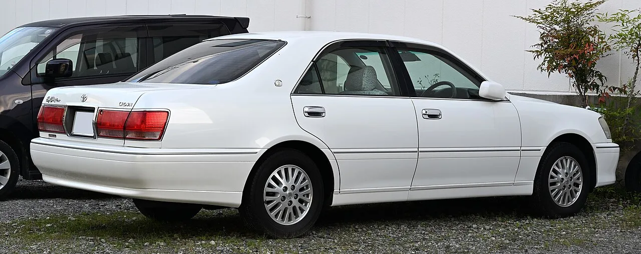 Toyota Crown S170 eleventh generation, rear