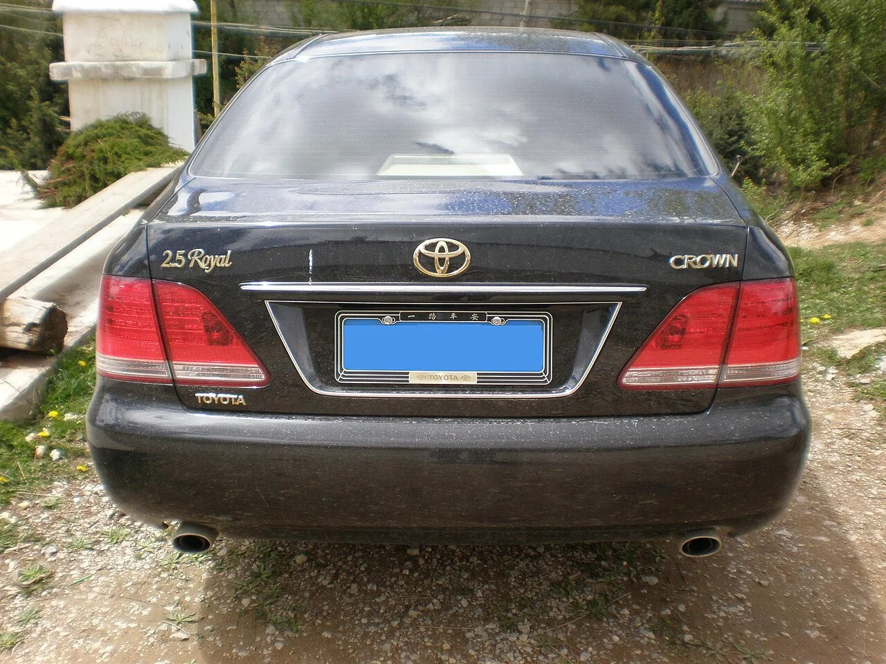 Toyota Crown S180 twelfth generation, rear