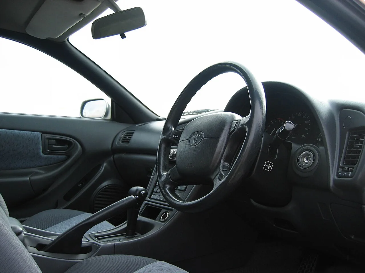 Toyota Curren T200, interior
