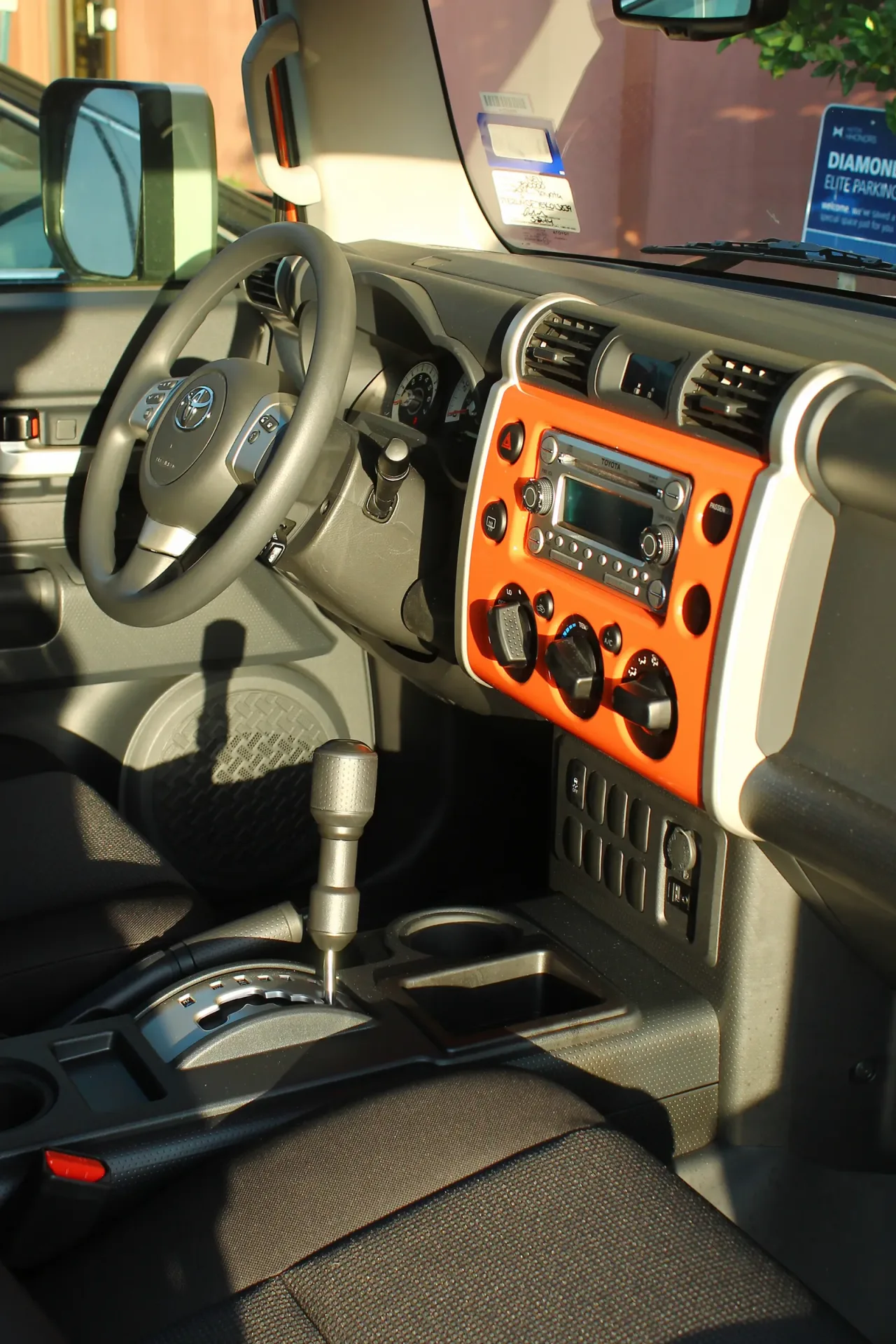 Toyota FJ Cruiser, interior