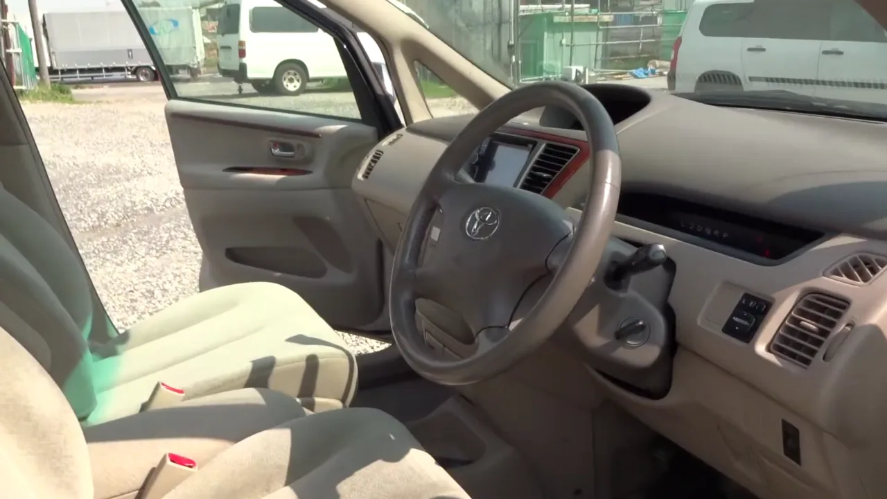 Toyota Nadia, interior