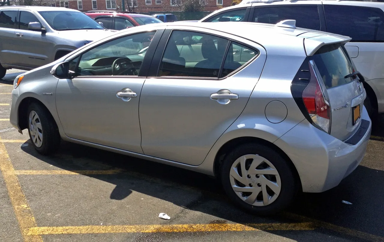 Toyota Prius c NHP10, rear