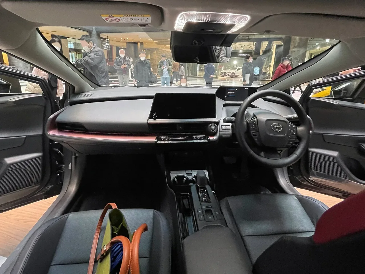 Toyota Prius, interior