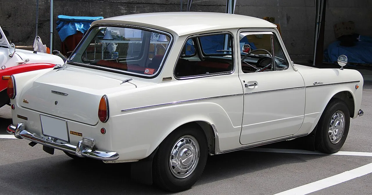 Toyota Publica P10, rear