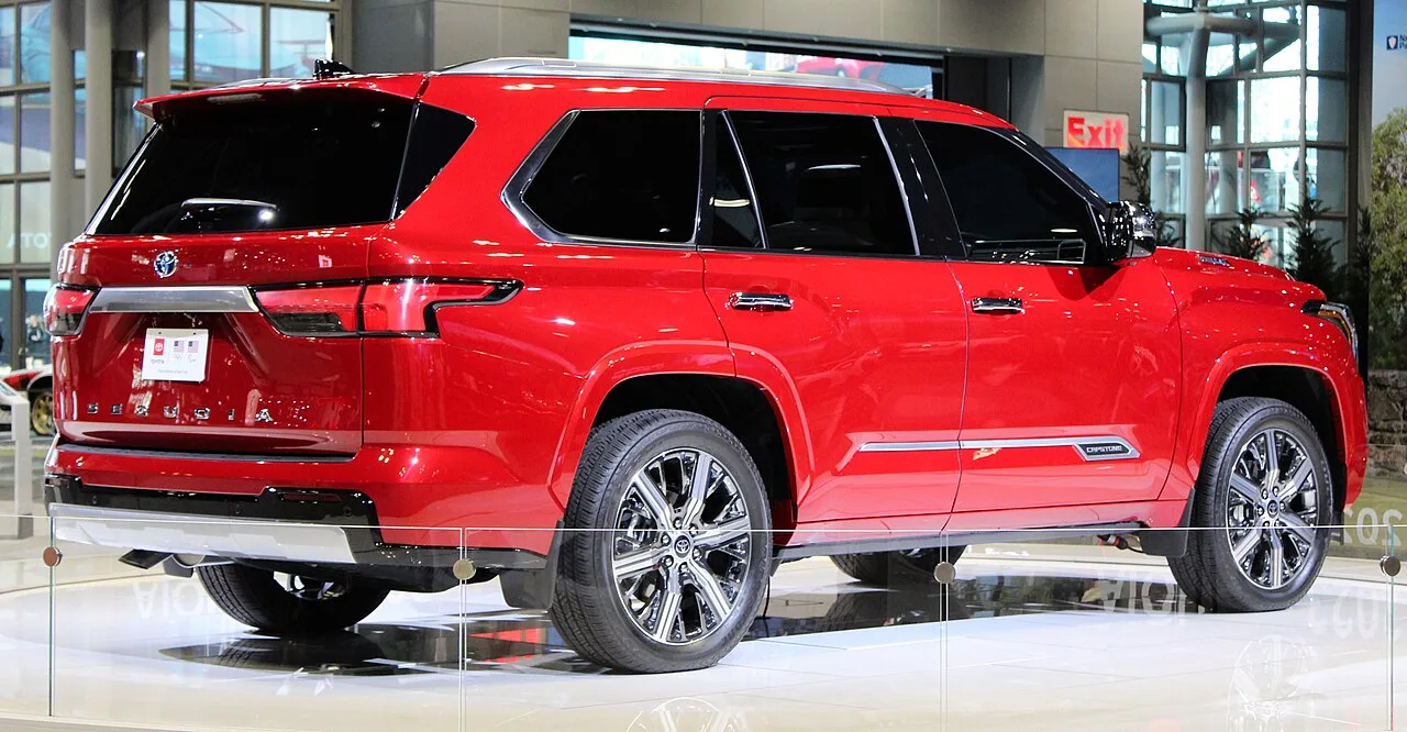 Toyota Sequoia, rear
