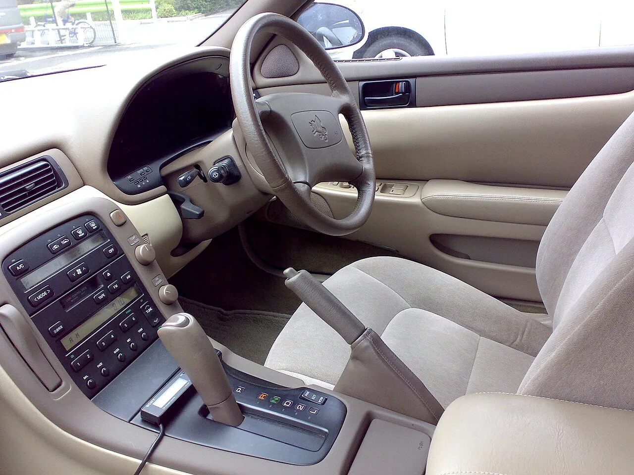 Toyota Soarer, interior
