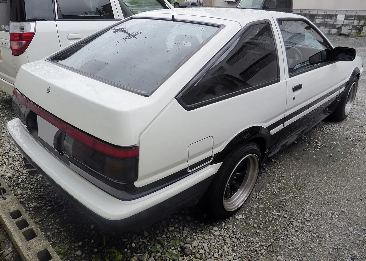 Toyota Sprinter Trueno, rear