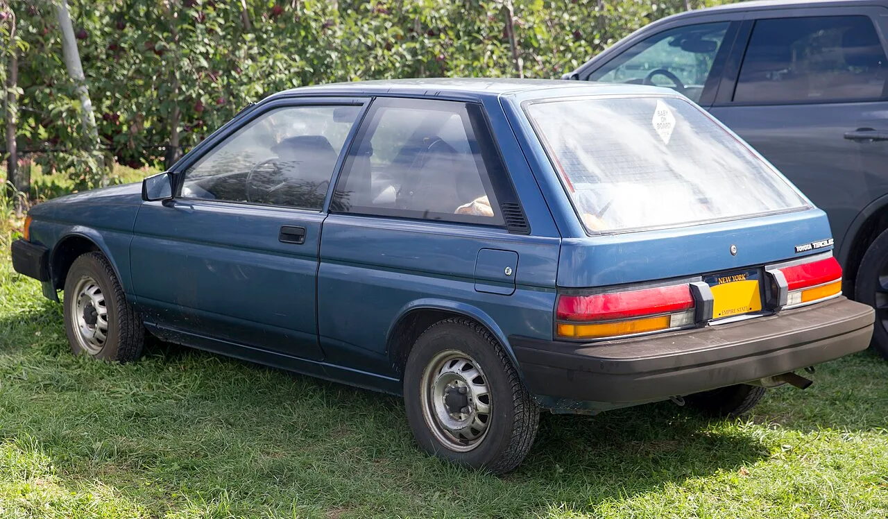 Toyota Tercel, rear