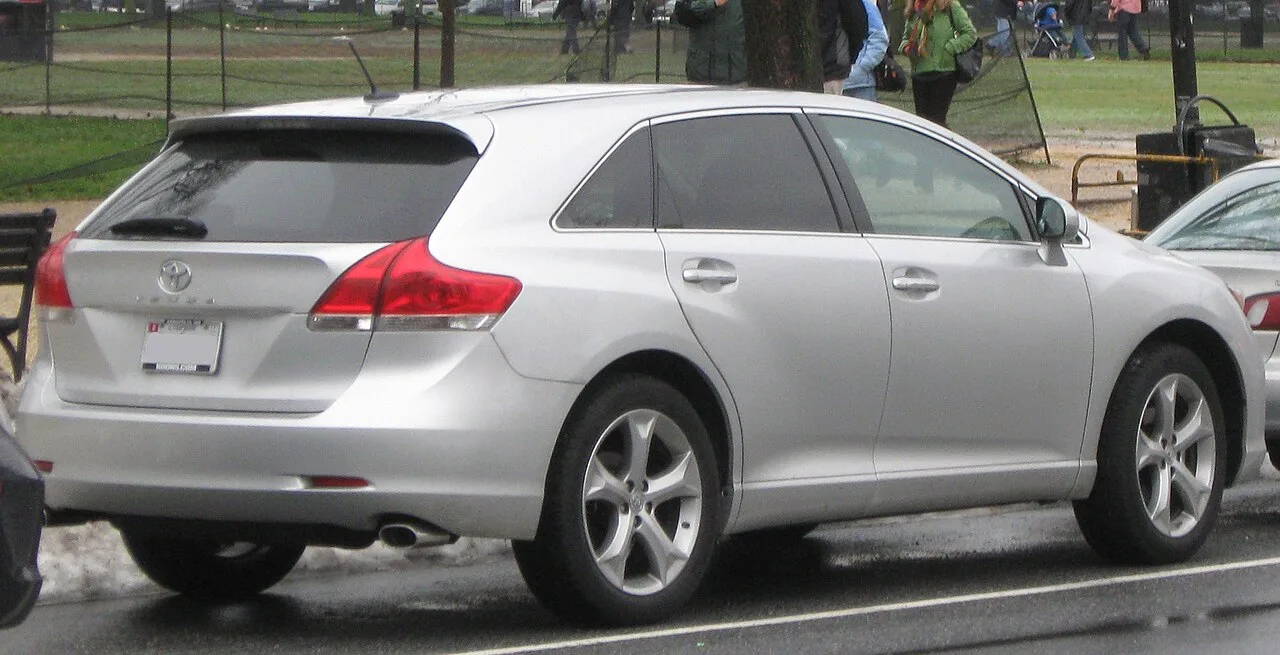 Toyota Venza, rear