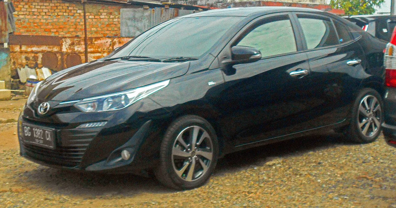 Toyota Vios XP150, side