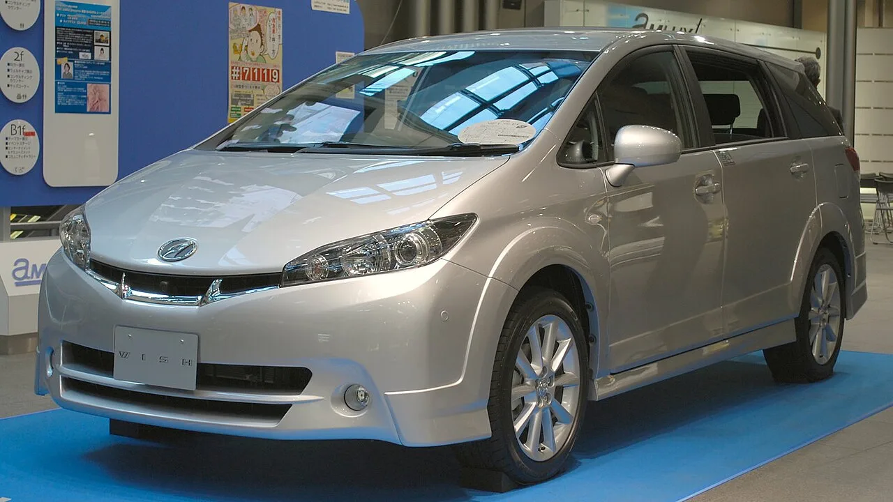 Toyota Wish first generation AE10, interior