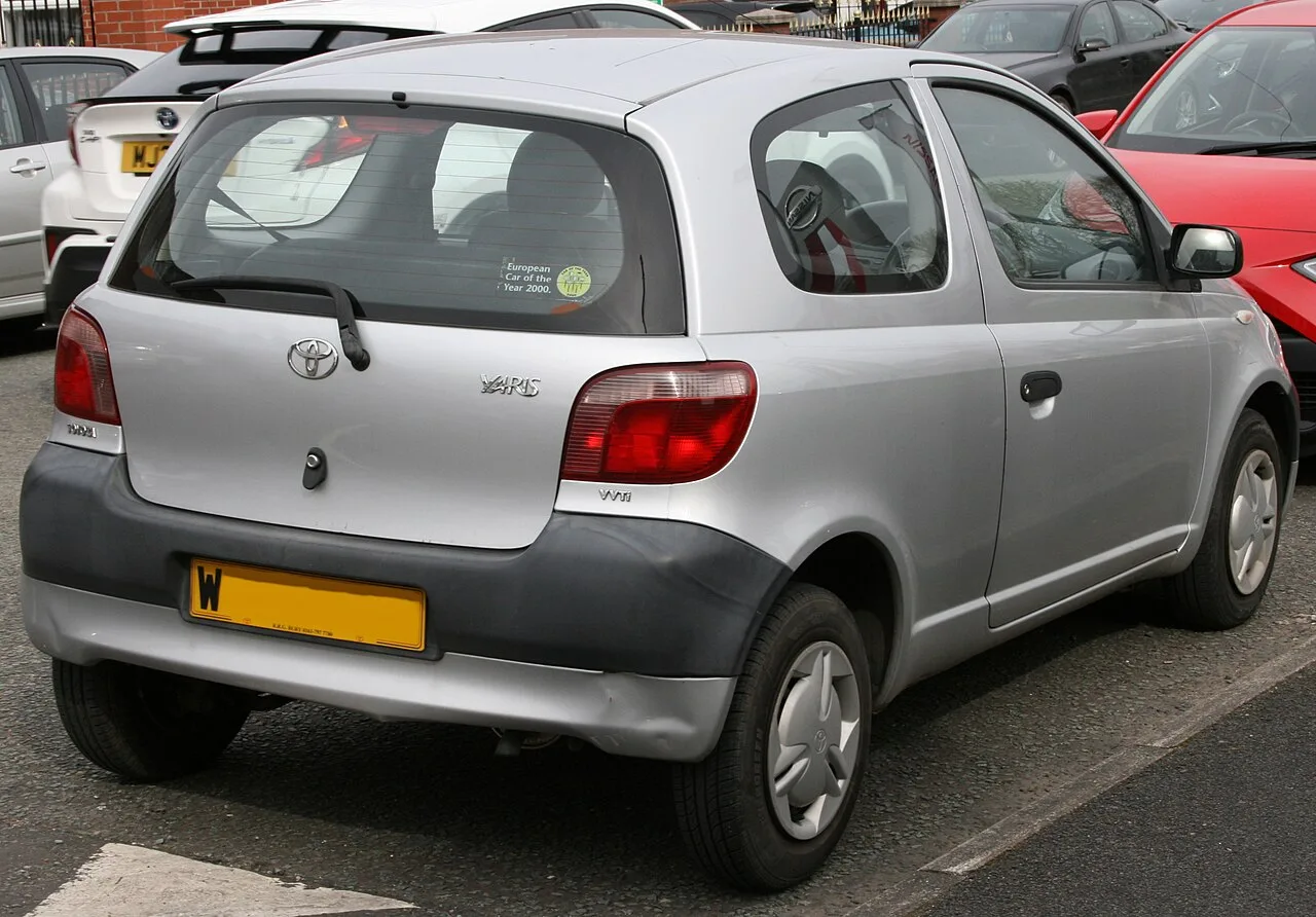 Toyota Yaris / Vitz / Echo XP10, rear