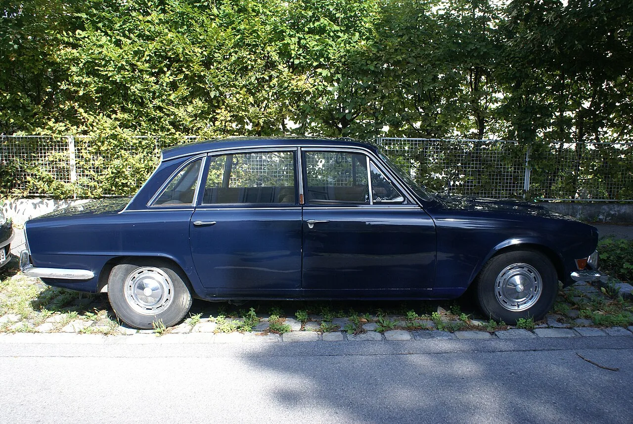 Triumph 2000 / 2500, side