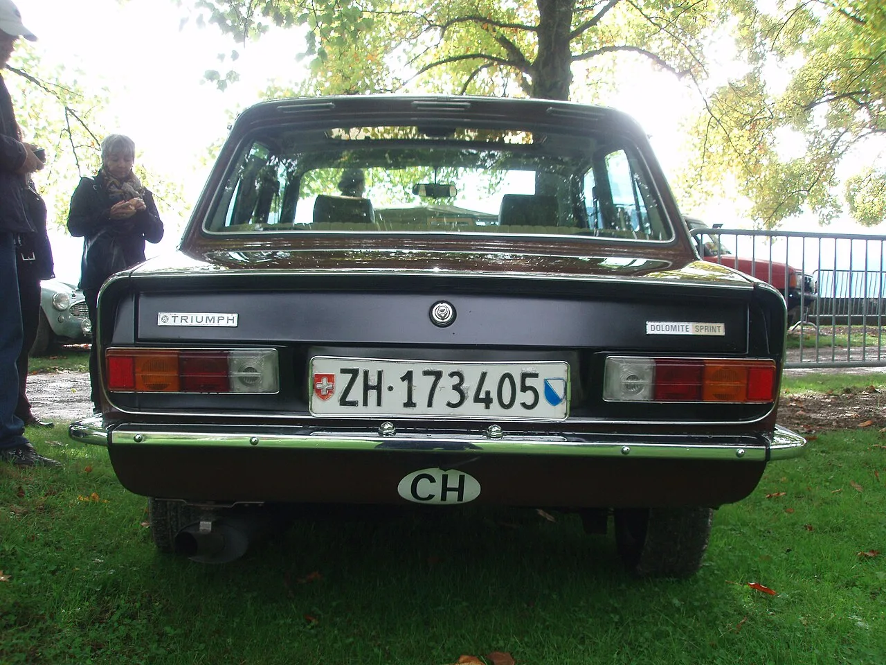 Triumph Dolomite, rear