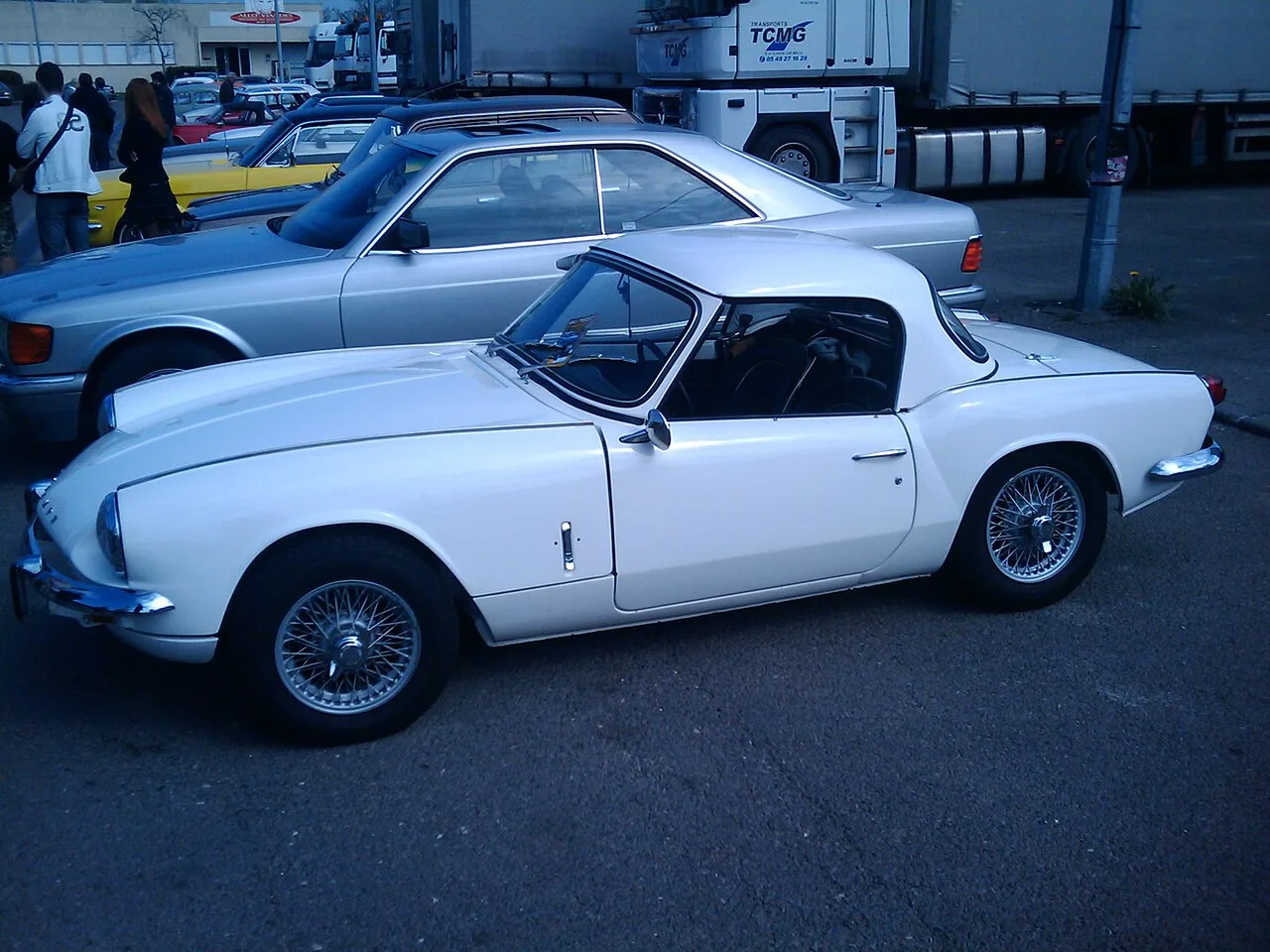 Triumph Spitfire, side