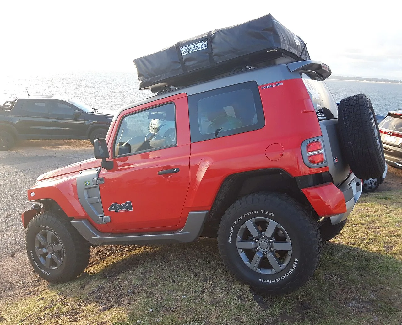 Troller T4 third generation, rear