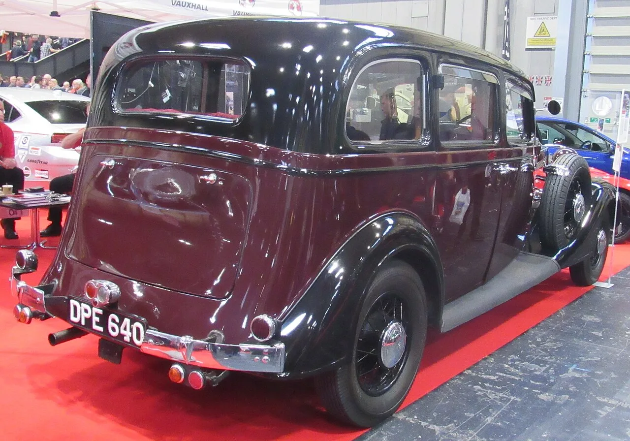 Vauxhall Big Six BX/BY/BXL, rear