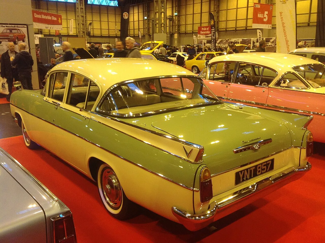 Vauxhall Velox PB, rear