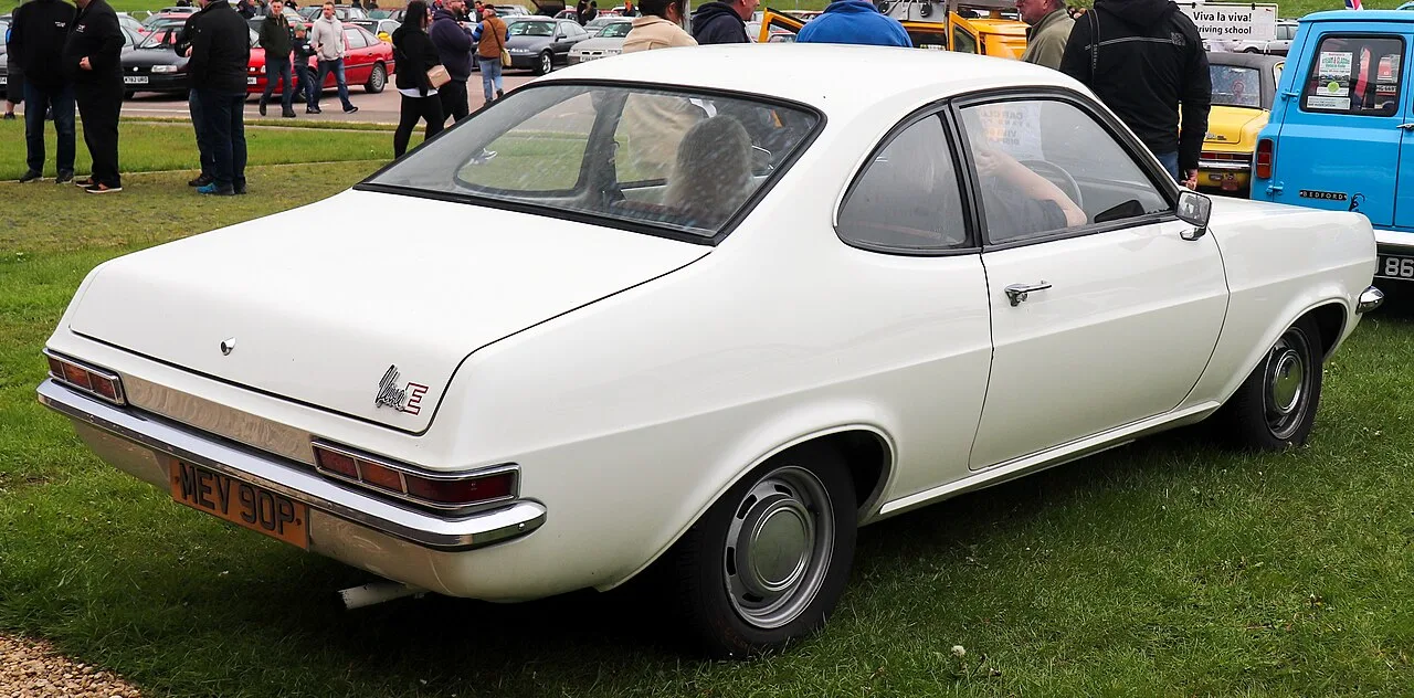 Vauxhall Viva HC, rear
