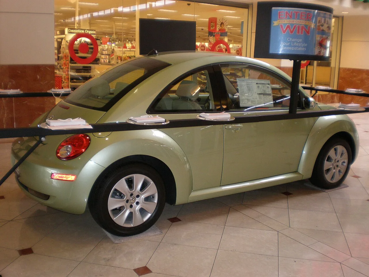 Volkswagen Beetle, side