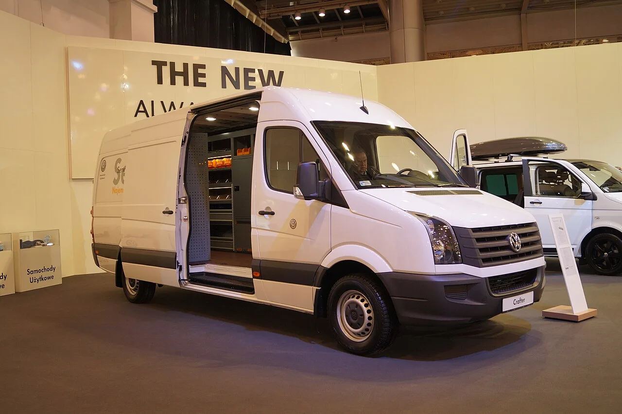 Volkswagen Crafter Typ SY / SZ, side