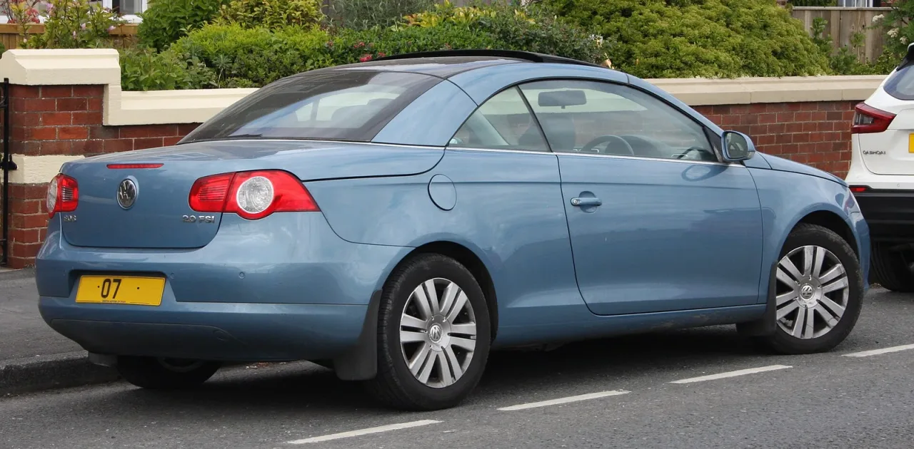 Volkswagen Eos, rear