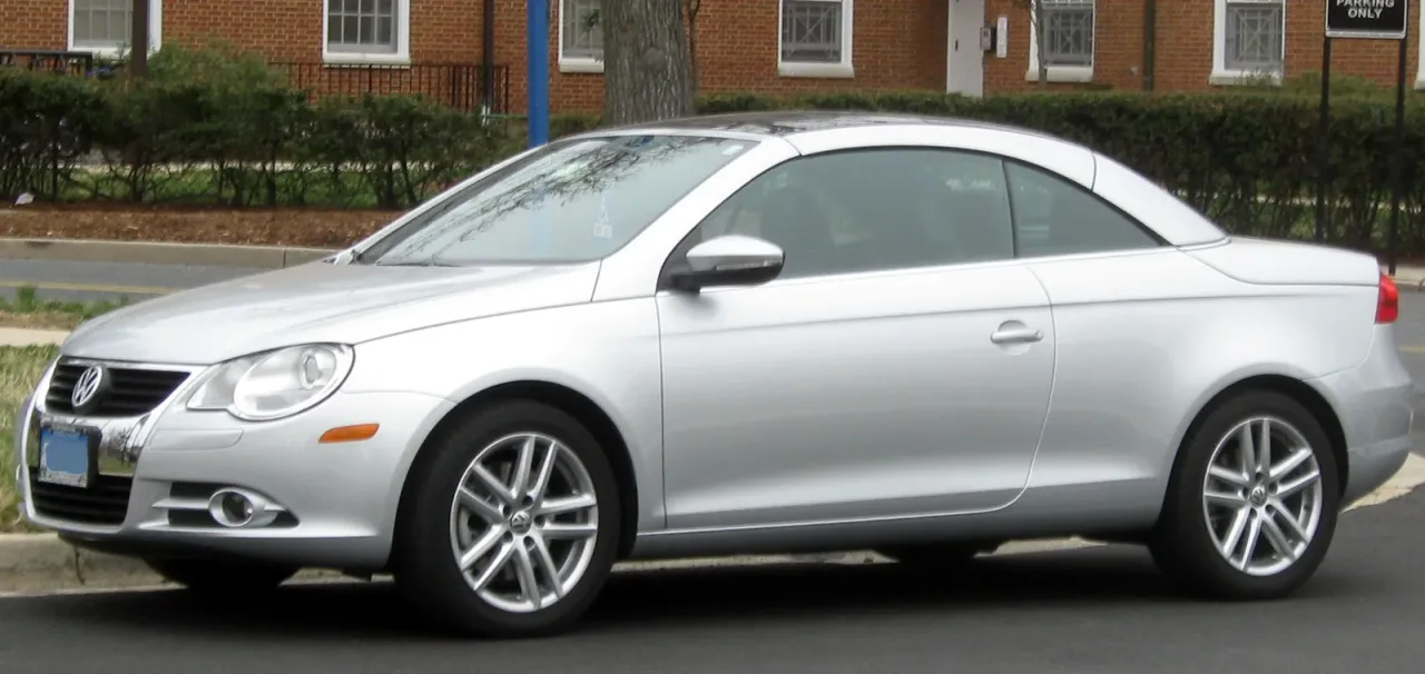 Volkswagen Eos, side