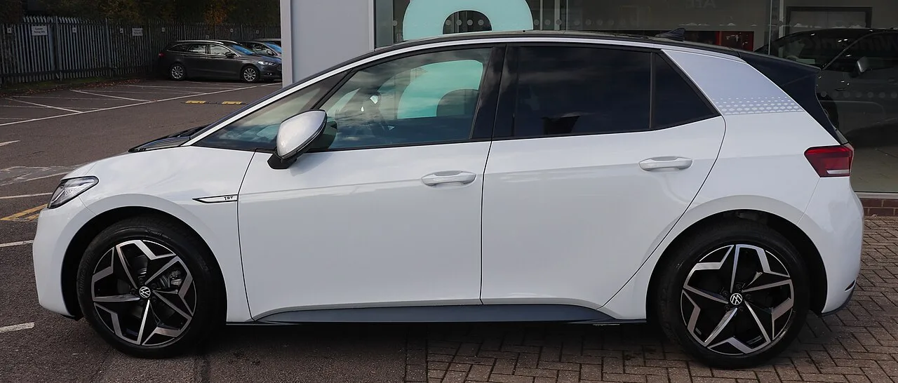 Volkswagen ID.3, side