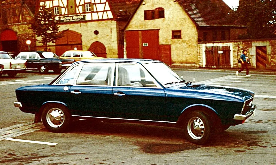 Volkswagen K70, rear