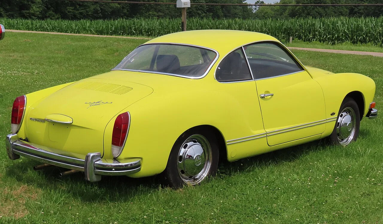 Volkswagen Karmann Ghia Type 14, rear